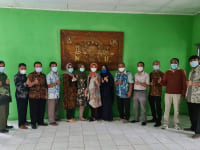 Extension Course Program Nomor Foto Home 4